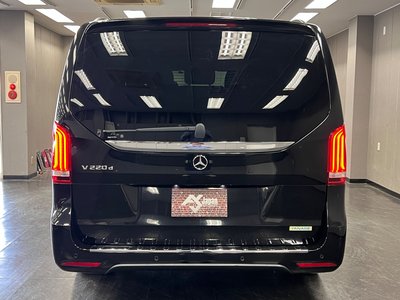 2021 Mercedes-BENZ V-CLASS photo 11