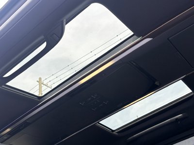 صورة 35 لـ 2025 Toyota ALPHARD