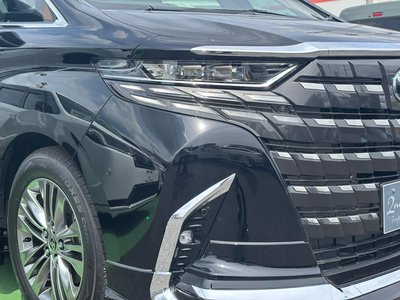 صورة 9 لـ 2025 Toyota ALPHARD
