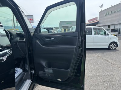 صورة 36 لـ 2025 Toyota ALPHARD