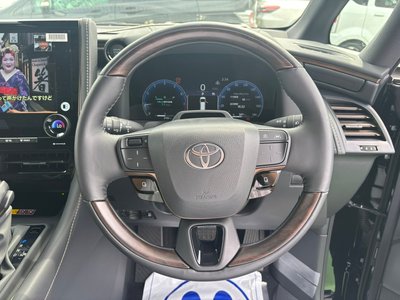 صورة 62 لـ 2025 Toyota ALPHARD