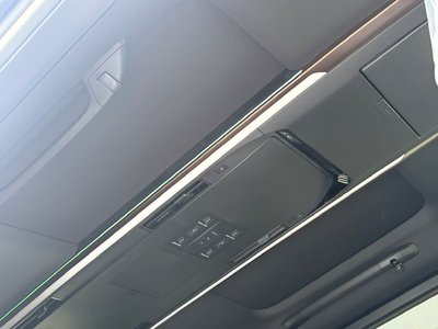 صورة 34 لـ 2025 Toyota ALPHARD