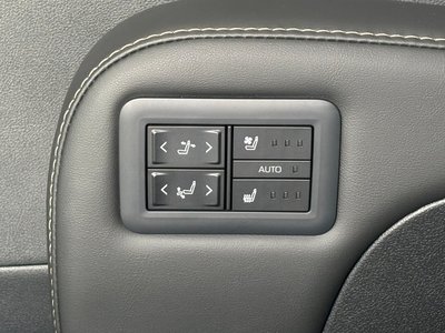 صورة 53 لـ 2025 Toyota ALPHARD