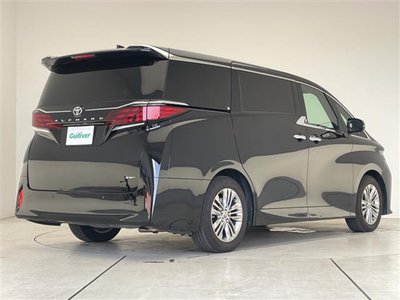صورة 35 لـ 2025 Toyota ALPHARD