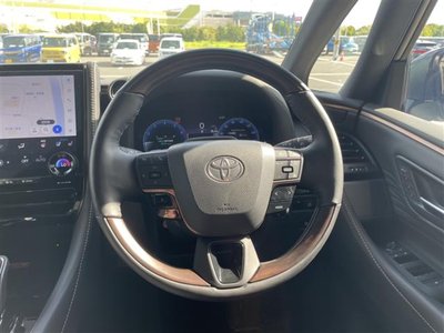 صورة 42 لـ 2025 Toyota ALPHARD
