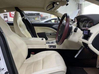 2011 Aston Martin RAPIDE — миниатюра 36