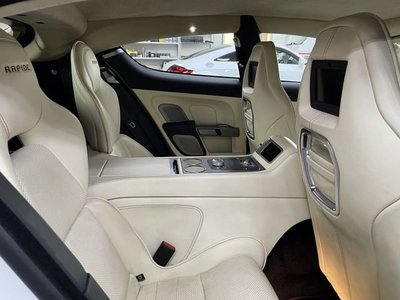 2011 Aston Martin RAPIDE — миниатюра 46