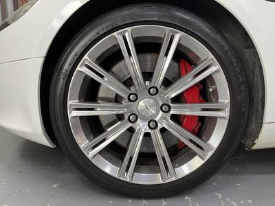 2011 Aston Martin RAPIDE — миниатюра 13