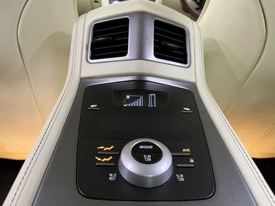 2011 Aston Martin RAPIDE — миниатюра 50