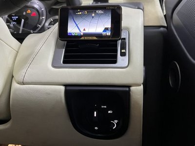 2011 Aston Martin RAPIDE — миниатюра 24