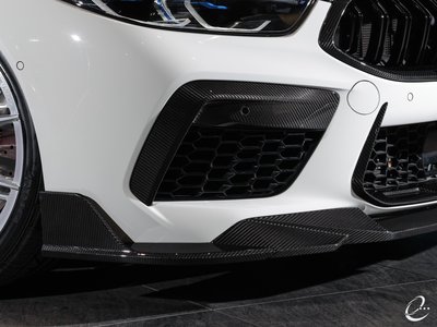 2022 BMW M8 thumbnail 35