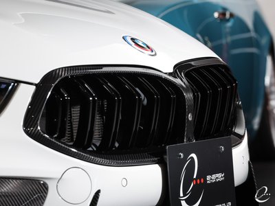 2022 BMW M8 thumbnail 36