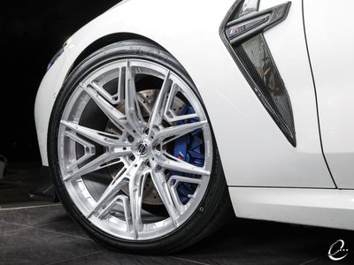 2022 BMW M8 thumbnail 87