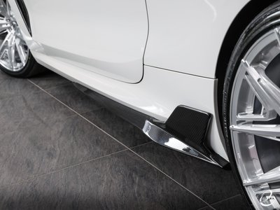 2022 BMW M8 thumbnail 94