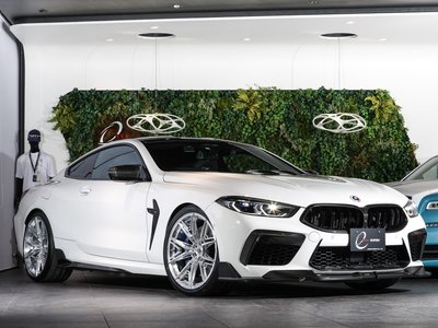 2022 BMW M8 thumbnail 18