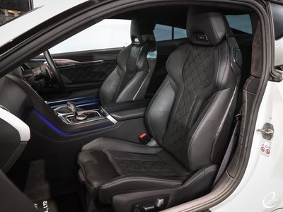 2022 BMW M8 photo 9
