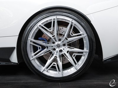 2022 BMW M8 thumbnail 82