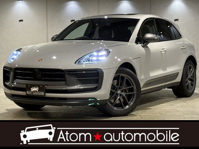 2025 Porsche MACAN photo 1