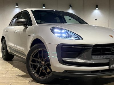 2025 Porsche MACAN photo 10