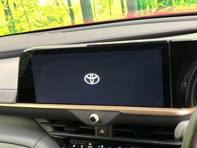 2024 Toyota CROWN SPORT photo 3