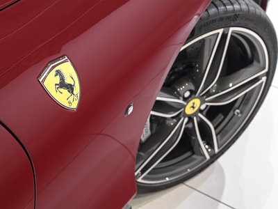 2025 Ferrari ROMA SPIDER — миниатюра 33