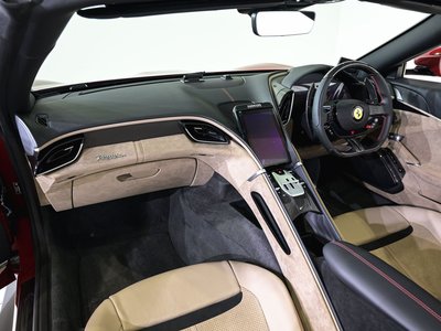 2025 Ferrari ROMA SPIDER — миниатюра 24