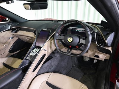 صورة 3 لـ 2025 Ferrari ROMA SPIDER