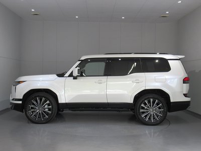 2025 Lexus GX — фото 4