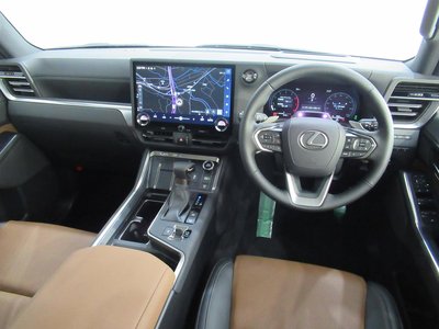 2025 Lexus GX — фото 6