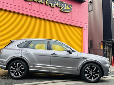 2021 Bentley BENTAYGA 照片 12