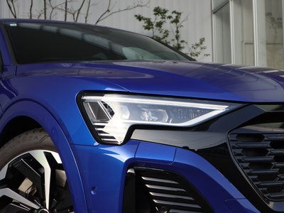 2023 AUDI Q8 SPORTBACK E-TRON photo 12
