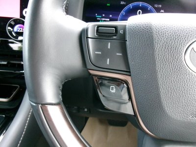 صورة 44 لـ 2024 Toyota ALPHARD