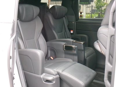 صورة 35 لـ 2024 Toyota ALPHARD