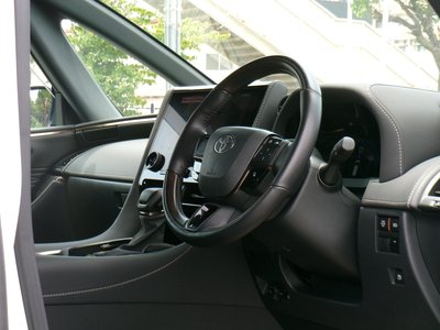 صورة 29 لـ 2024 Toyota ALPHARD