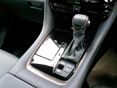 صورة 47 لـ 2024 Toyota ALPHARD