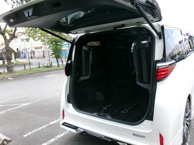 صورة 40 لـ 2024 Toyota ALPHARD