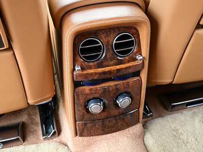 صورة 17 لـ 2017 ROLLS-ROYCE PHANTOM