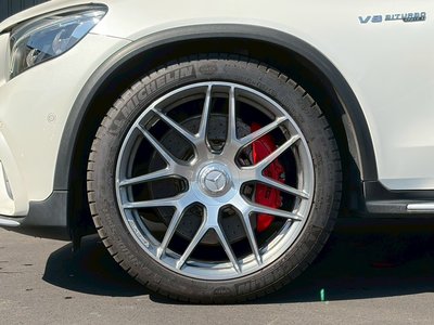 صورة 16 لـ 2018 Mercedes-BENZ GLC AMG