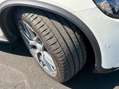 صورة 18 لـ 2018 Mercedes-BENZ GLC AMG