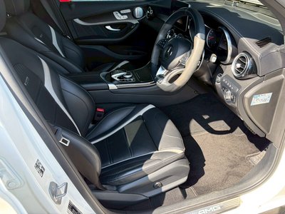 صورة 30 لـ 2018 Mercedes-BENZ GLC AMG