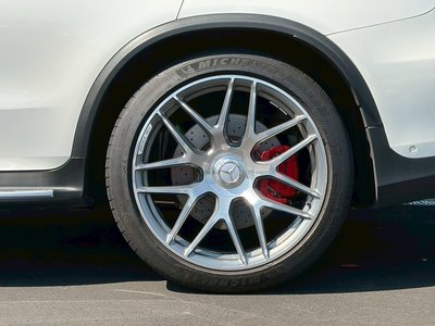 صورة 17 لـ 2018 Mercedes-BENZ GLC AMG