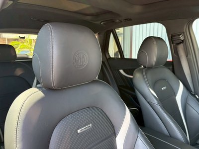 صورة 31 لـ 2018 Mercedes-BENZ GLC AMG
