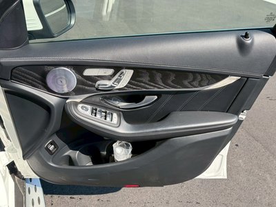 صورة 34 لـ 2018 Mercedes-BENZ GLC AMG