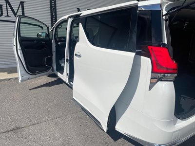 صورة 90 لـ 2023 Toyota ALPHARD