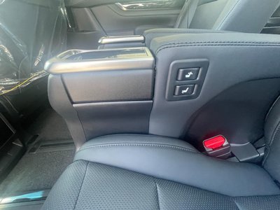 صورة 120 لـ 2023 Toyota ALPHARD