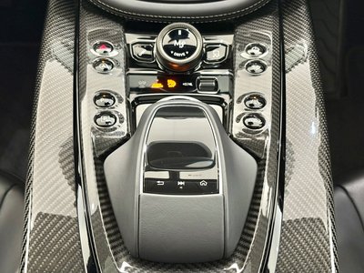 2022 Aston Martin DBX 缩略图 35