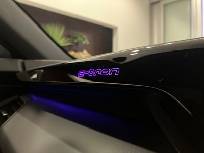 2023 AUDI E-TRON GT QUATTRO thumbnail 26