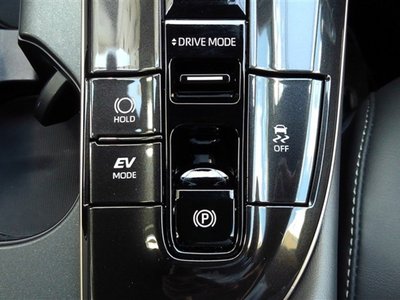 صورة 17 لـ 2025 Toyota CROWN CROSSOVER