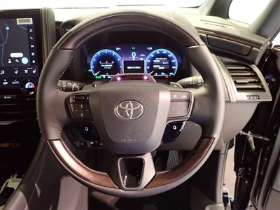 صورة 19 لـ 2026 Toyota ALPHARD