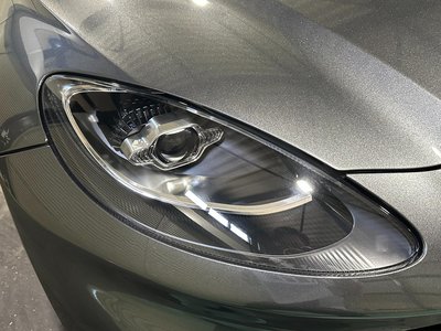 صورة مصغرة 28 لـ 2021 Aston Martin DBX